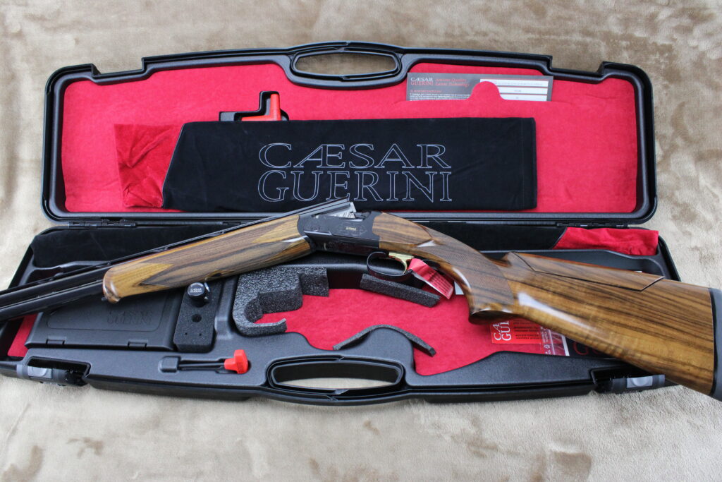 Caesar Guerini Summit Sporting Black – Adj comb – 20ga/32″ – RH – new Item# 190348