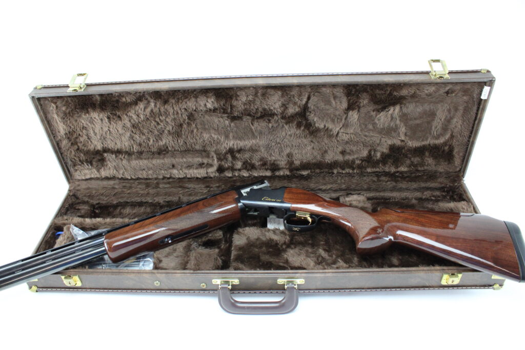 Browning CXT ADJ RH 32" Used/Excellent Item# 01914YT131